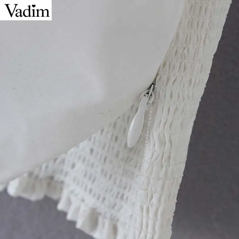 Милый женский короткий топ vadim белый с квадратным воротником и коротким рукавом