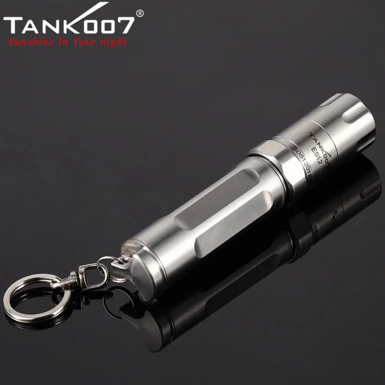 ES12-Mini-flashlight-120lumen-13-768x768