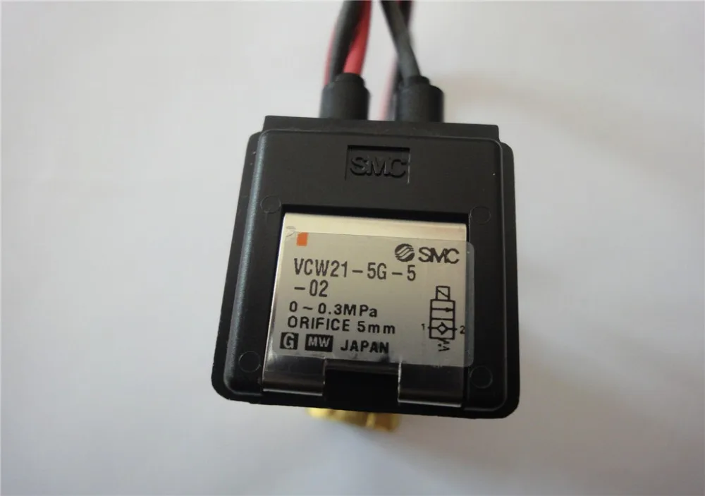 

BRAND NEW JAPAN GENUINE VALVE VCW21-6G-3-01 DC24V Rc1/8