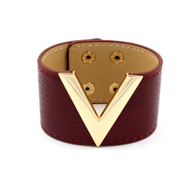 2017 Women Fashion Pop V Word Simple Wide Leather Hand Bracelet Classic All match Punk Ladies Bangle Jewelry
