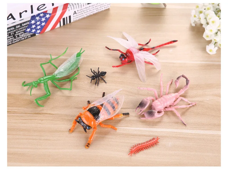 

Halloween frightening, simulation insect toys, spoof and tricky simulation of spider centipede toys