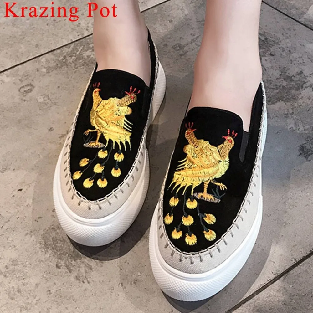 

Large size oriental embroidery thick bottom flat platform loafer slip on kid suede round toe daily wear vulcanized shoes L22