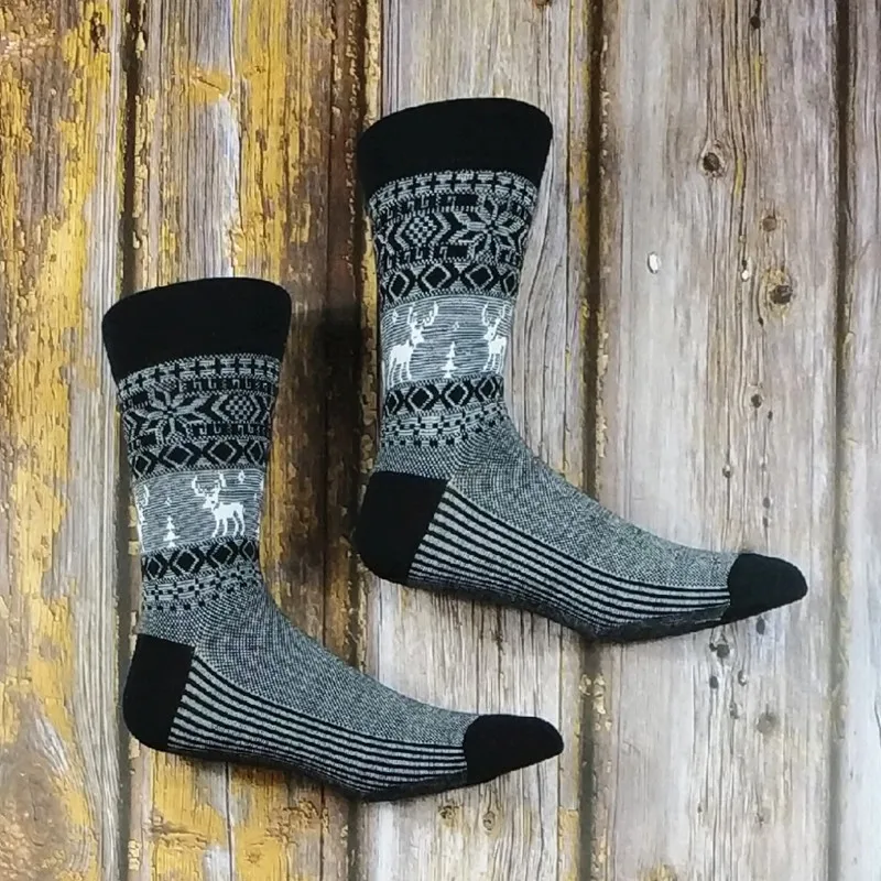 

2 Pack Men's Deer Socks USA 6-9 Euro 39-42
