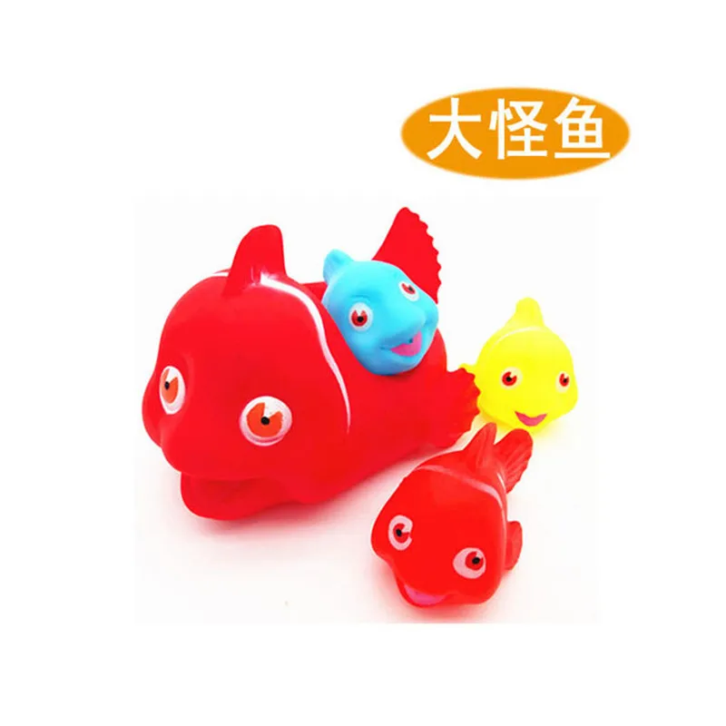 4PCS/Set Mummy & Baby Rubber Race Squeaky Ducks Family Bath Toy Kid Game Toys 
