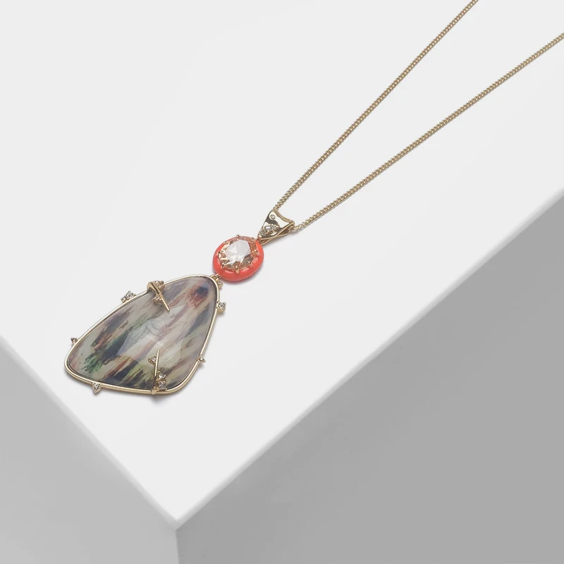 

Shell modeling texture design retro necklace