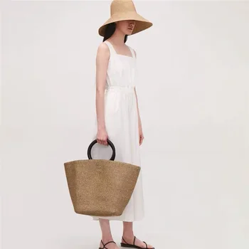 

Straw Women Bags New 2019 Large Capacity Casual Simple Beach Tote Bag Trend For Summer Handbags Women Travel Rattan Totes Bags