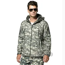Мужская армейская Военная Тактическая мягкая оболочка Теплая Флисовая водонепроницаемая куртка мужская камуфляжная Акула кожа верхние худи одежда