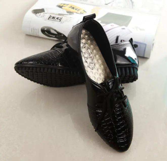 

Spring 2017 Leisure Sweet Baitao Flat-soled Women's Shoes Shallow-mouthed Bullock Point One Hair Replacement