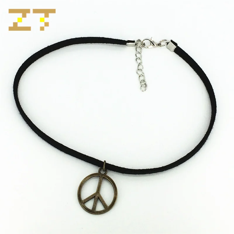 

Hot Sale Retro Trendy Geometric Circle Peace Symbol Shape Pendant Black Velvet Leather Choker Necklace for Women Torques Jewelry
