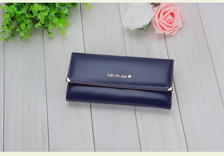 2072181925_1672417541