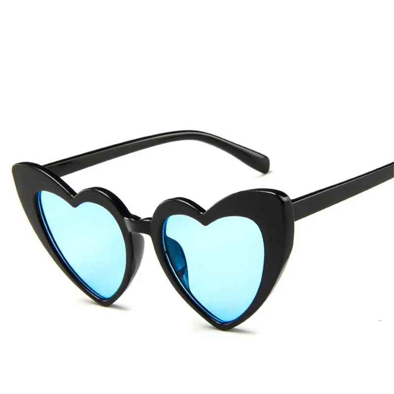 Yoovos рисунком в виде сердца и Цвета солнцезащитные очки Для женщин Винтаж роскошные солнцезащитные очки Пластик классический ретро на открытом воздухе Oculos De Sol Gafas - Цвет линз: Black Blue