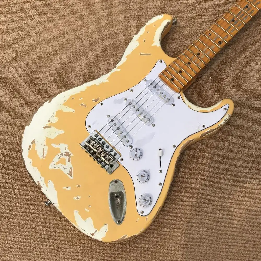 

Electric guitar, hand-made 6-needle electric guitar, hand-made relics of electric guitar, antique piano made by masters of vario