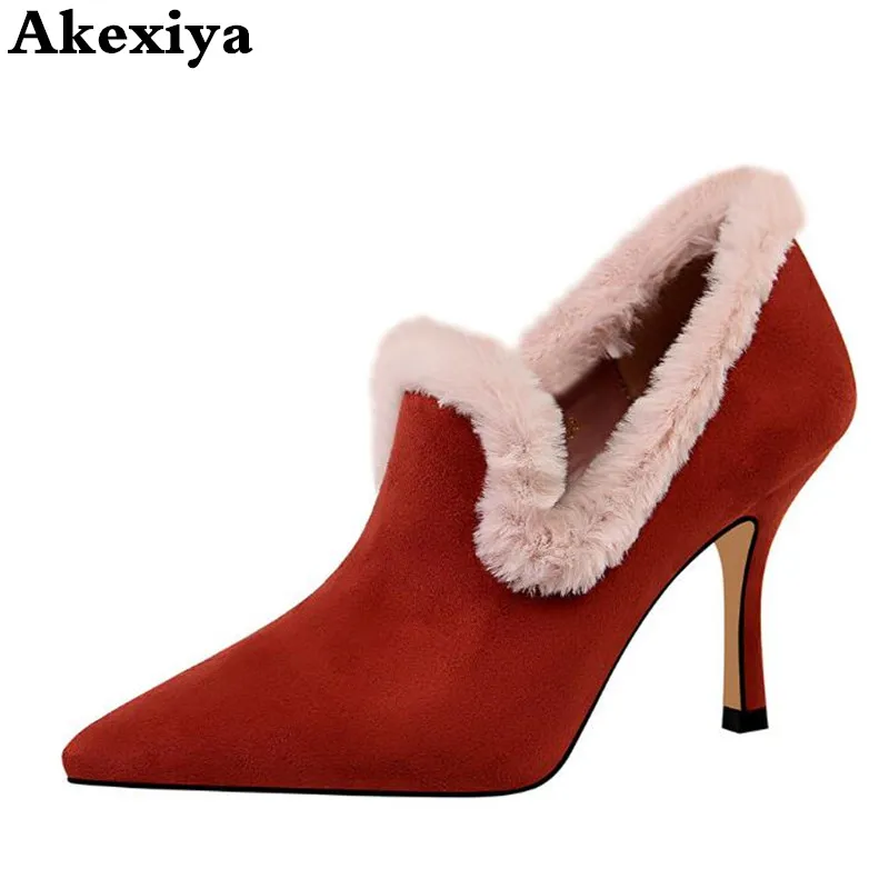 

2018 new fashion autumn and winter fashion women's shoes suede pointed high heels warm shoes fur deep mouth shoes