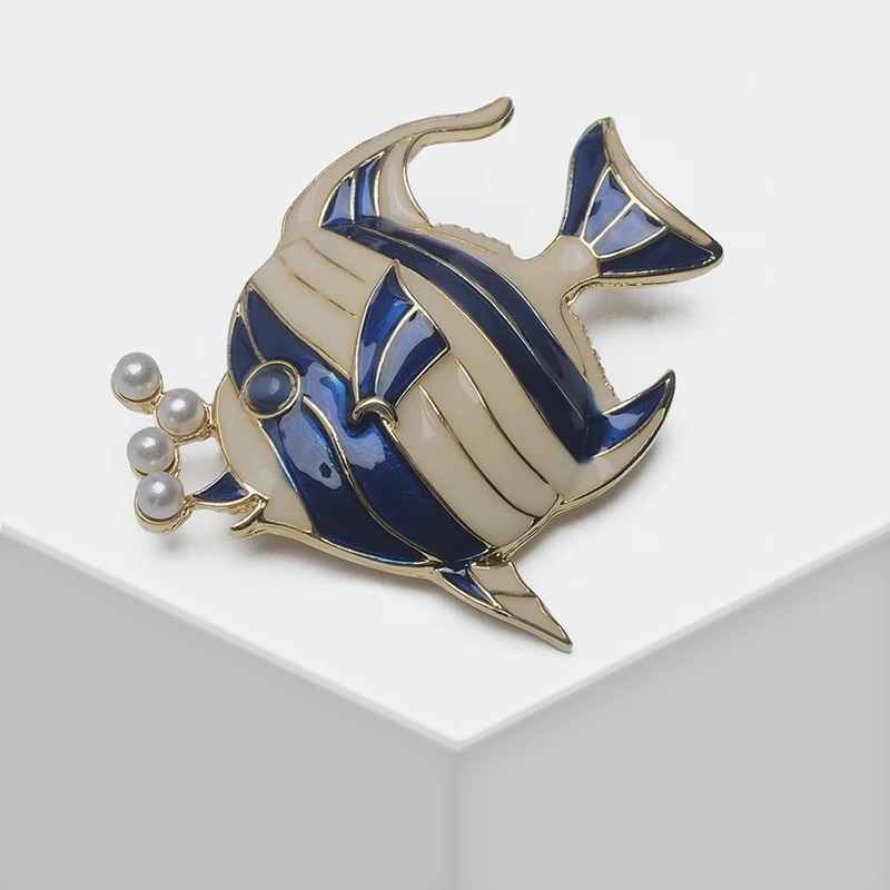 

Amorita boutique Fish shape design fashion personality pearl brooch
