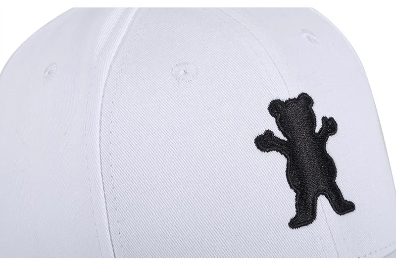 baseball-cap-bear-detail-ventilate