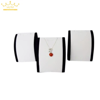 

Wholesale 3 pcs/lot jewelry display necklace pendant display case for big choker necklace in white leather necklace holder