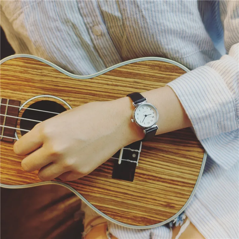Новое поступление маленькие часы женский корейской версии Простой Студент тенденции моды кварцевые часы для женщин в стиле ретро в