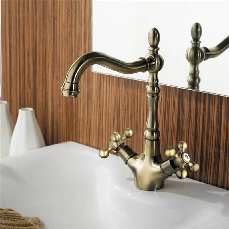 Retro Style 360 Degree Rotating Double Handle Kitchen Faucet Tap Antique Brass Hot And Cold Water 