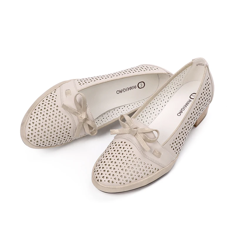AIMEIGAO Big Size Women Sandals PU Soft Leather Low Heels Comfortable Shoes Elegant Bow Tie Summer Shoes High Quality