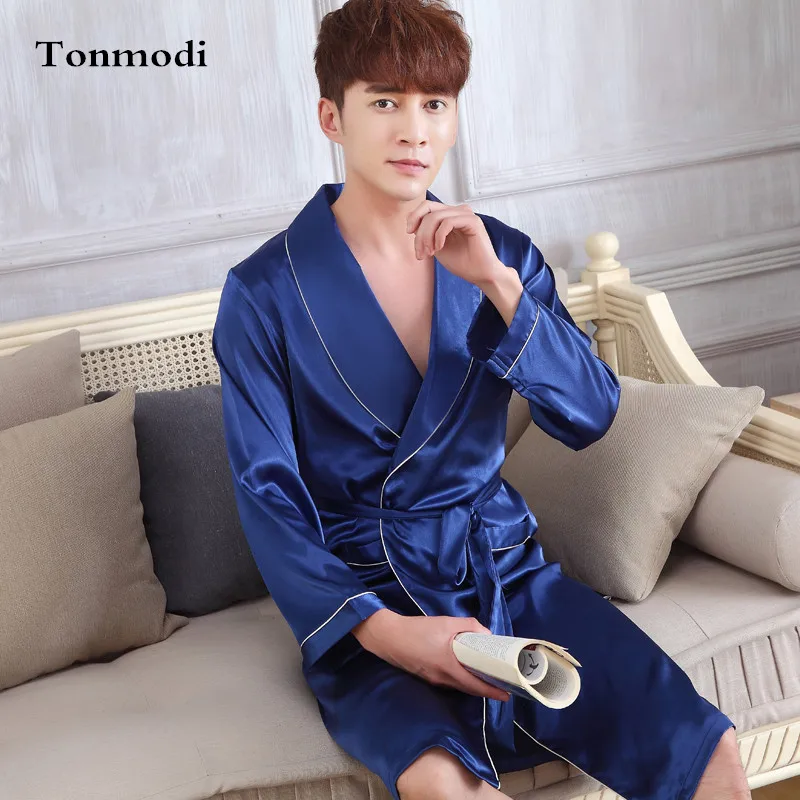 2017 Lounge Sleepwear Silk Nightwear For Men Silk Bathrobes Noble Dressing gown Men's Sleep Robes 2017 Lounge Sleepwear Silk Nightwear For Men Silk Bathrobes Noble Dressing gown Men's Sleep Robes