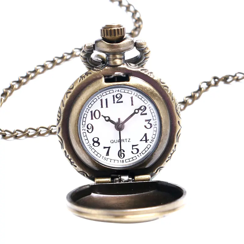 Retro Pocket Watch London Big Ben Tower Pattern Pendant Necklace UK Fashion Small Clock Antique Souvenir Gifts for Friends Kids (2)