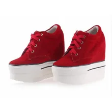 Новинка; модная повседневная обувь на очень высокой платформе, визуально увеличивающая рост; замшевые женские тонкие туфли со шнуровкой