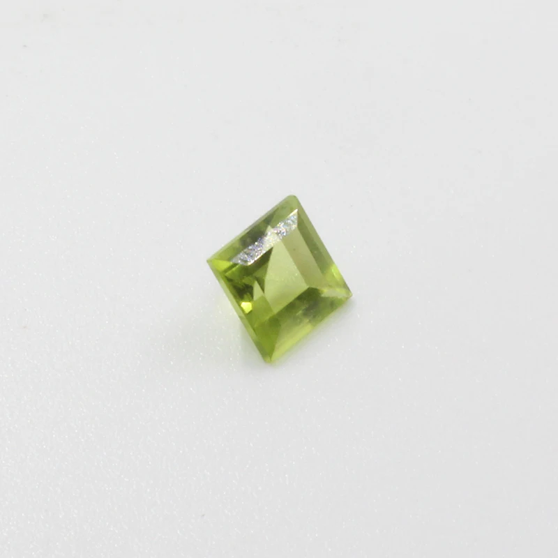 Exorcism gemstone of Egypt natural peridot gemstone 6 mm princess square cut peridot loose price beads