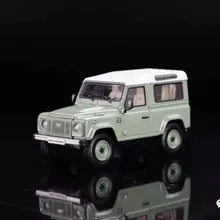 Литая под давлением модель автомобиля Почти настоящий Defender 90 Heritage Edition 1:43(зеленый)+ маленький подарок