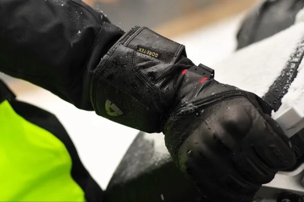 REVIT Warm 100% Waterproof Gloves Motorcycle Protective ATV Riding Winter Black Genuine Leather Gloves REVIT Warm 100% Waterproof Gloves Motorcycle Protective ATV Riding Winter Black Genuine Leather Gloves