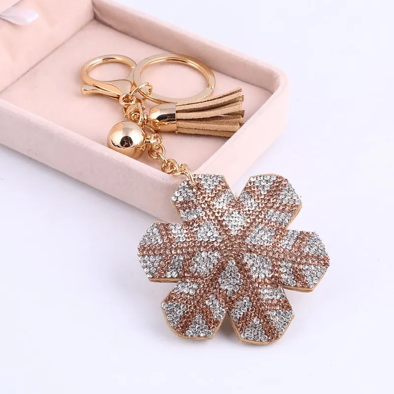 2018 New Fashion Women Casual Pu Leather Tassel Snow Flower Keychain Bag Pendant Gold Car Key Chain Ring Holder Trendy Jewelry цена 2018 New Fashion Women Casual Pu Leather Tassel Snow Flower Keychain Bag Pendant Gold Car Key Chain Ring Holder Trendy Jewelry цены онлайн