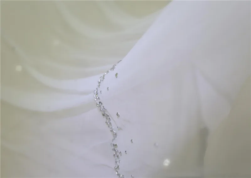 real-image-bling-bling-bead-two-layers-bridal-veils-luxury-high-quality-long-wedding-veil-with-comb (1)