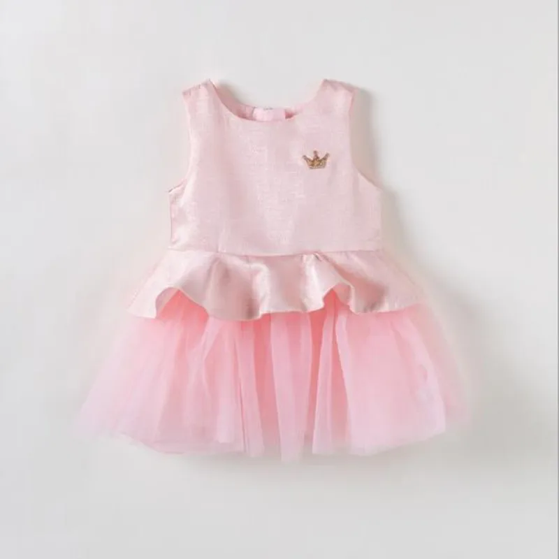 

2019 summer new girls dress embroidered crown princess dress sleeveless mesh skirt 1-3 years old girl fake two pleated dress