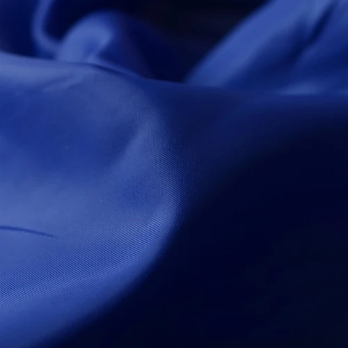 Kain Taffeta