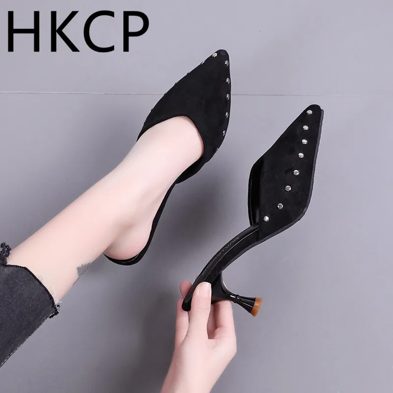 

HKCP 2019 summer new Korean version pointed suede rivet baotou cat with slippers half - drag out women's slippers C130
