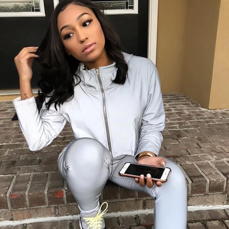 2019 الربيع المألوف جديد عاكسة الإناث سترة بارد عارضة الرياضة مقنعين معطف قصير النمط الكلاسيكي النساء المحاصيل رائعة أعلى