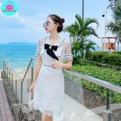 

2019 summer Korean version of the new ladies temperament small man lace hollow waist dress female
