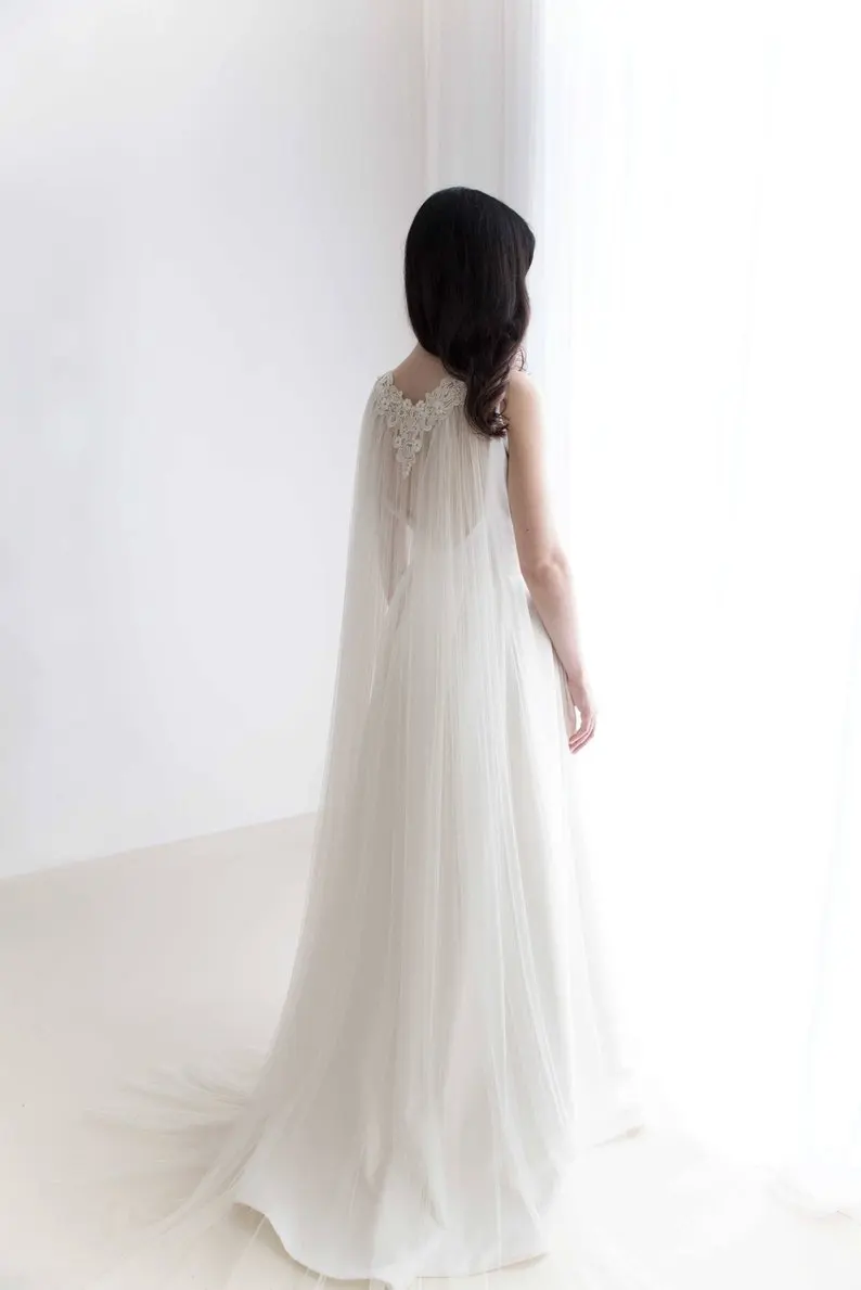 

Bridal cape veil - Wedding cape -Tulle cape veil - Lace cape veil