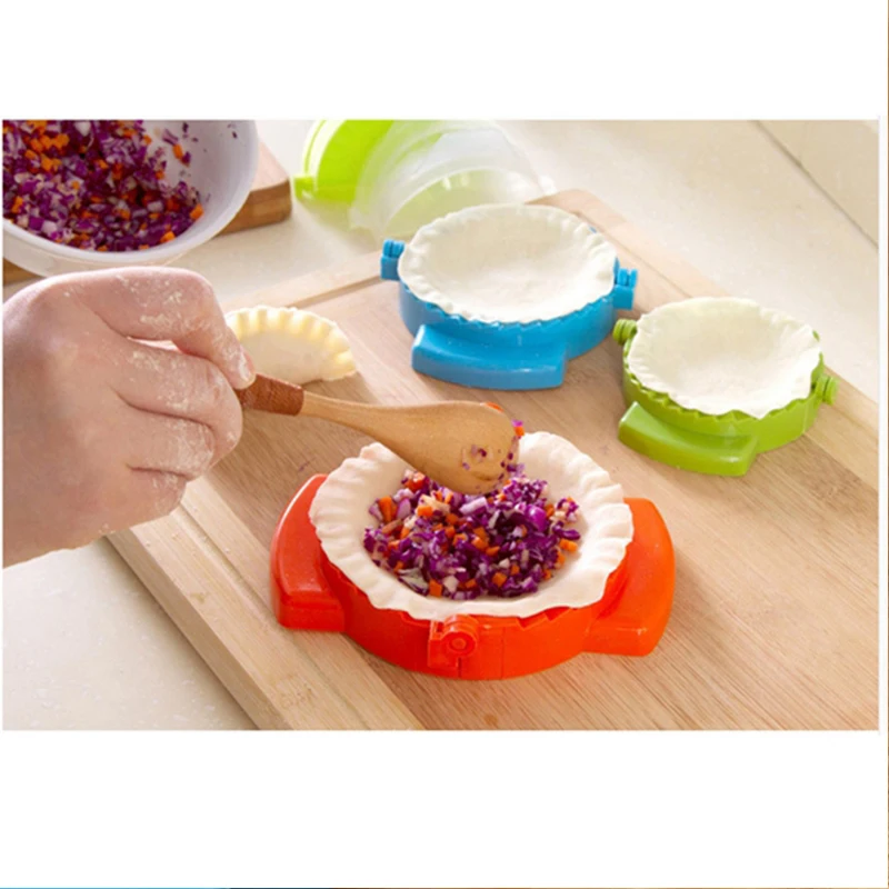 DIY-Dumplings-Kitchen-Tool-Dumpling-Jiaozi-Maker-Device-Easy-Dumpling-Pie-Ravioli-Mould-Clips-Cozinha-Kitchen-Accessories-3