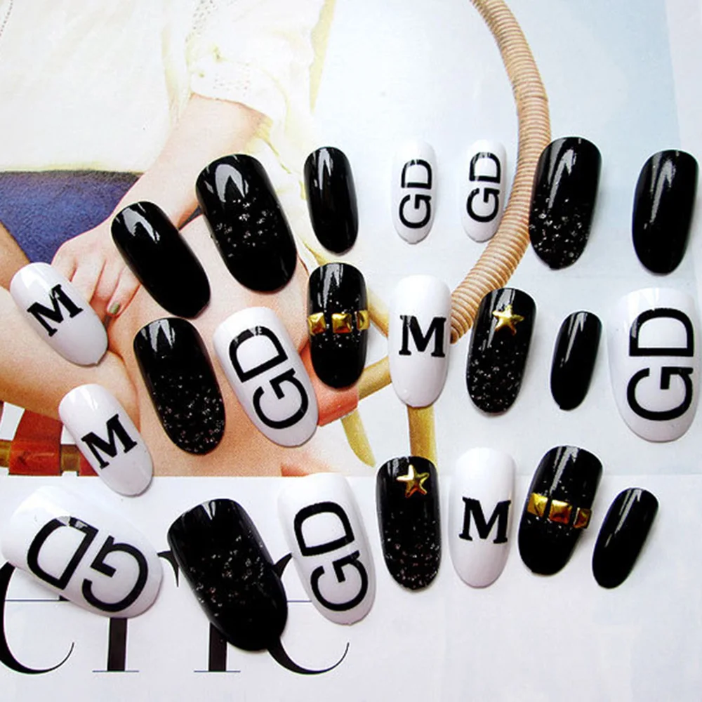 24 шт./Набор ногтей тенденция режим Klinknagel НЭП Nagels Zwart en Wit ЦВЕТ краткое Ontwerp DIY