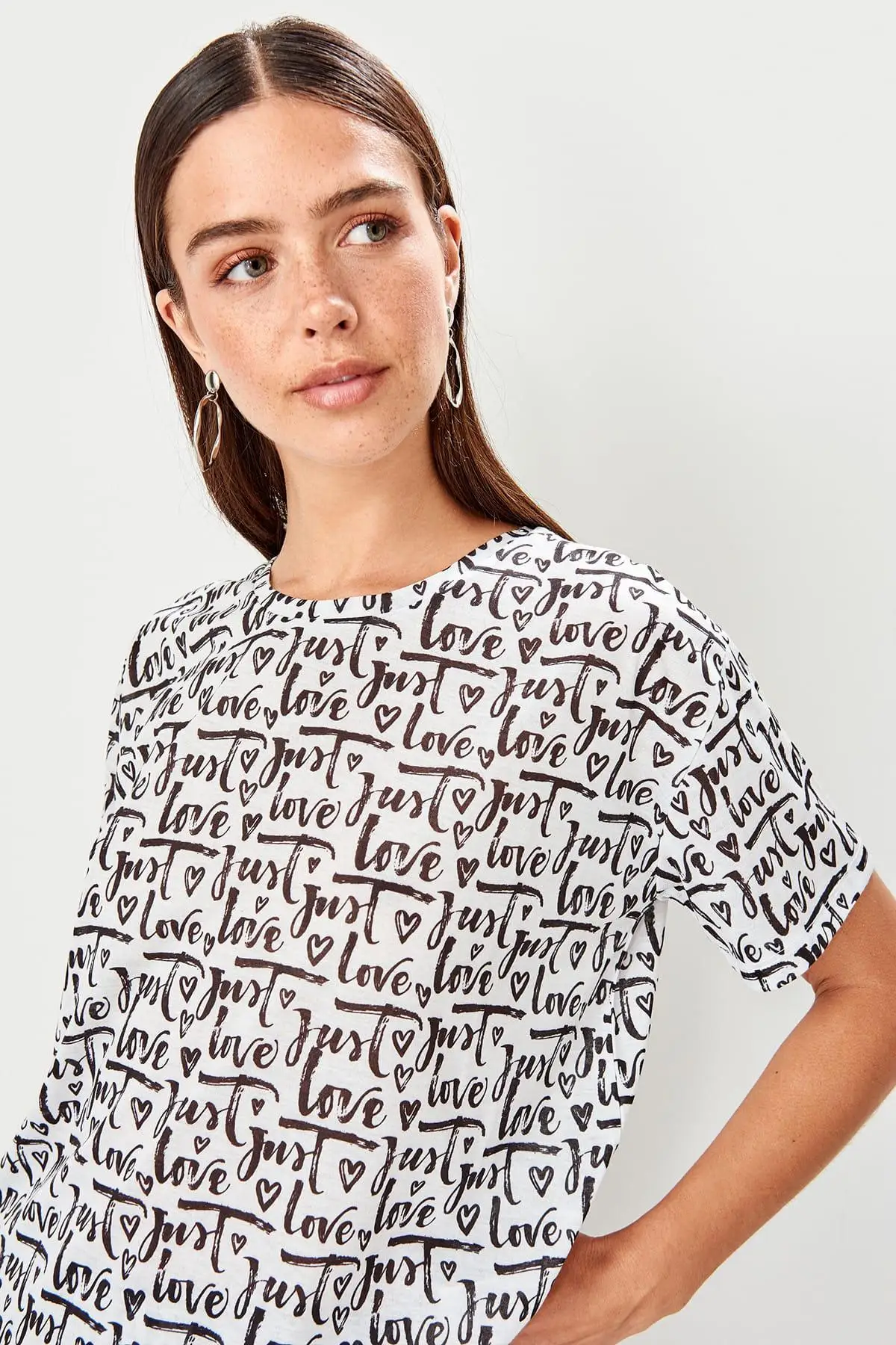 Trendyol белые Базовые Трикотажные футболки с принтом TWOSS19TS0449 | Женская одежда