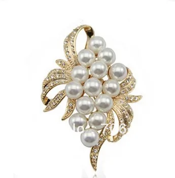 

Gold Tone WHITE Faux Pearl and Diamante Bow Shaped Jewlery Brooch Pin
