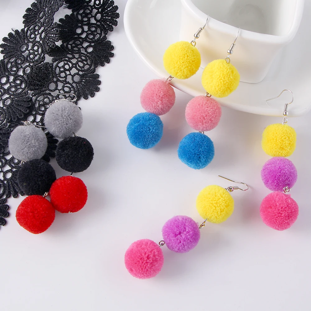 

Fashion Women Jewelry Pompom Drop Earrings Multiple Colors Round Charms Dangle Earring Hooke Cute Ear Drop Fur Ball Earrings