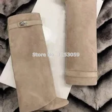 ALMUDENA/Новые высокие сапоги до колена из замши телесного цвета с замком в виде акулы высокие сапоги на танкетке с металлическим украшением Прямая поставка