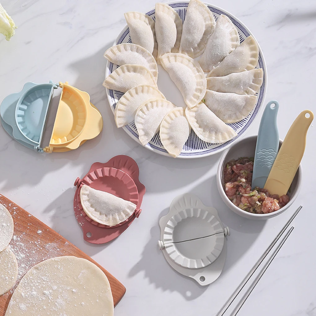 

Plastic Dumpling Maker Wrapper Dough Cutter Pastry Ravioli Mould Pie Crimper Kitchen Gadgets