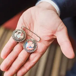 

Personalized Wedding photo Boutonniere Pin Keepsake Broach, customize bride Lapel Pin, Memorial Photo Pin, Gift For Groom