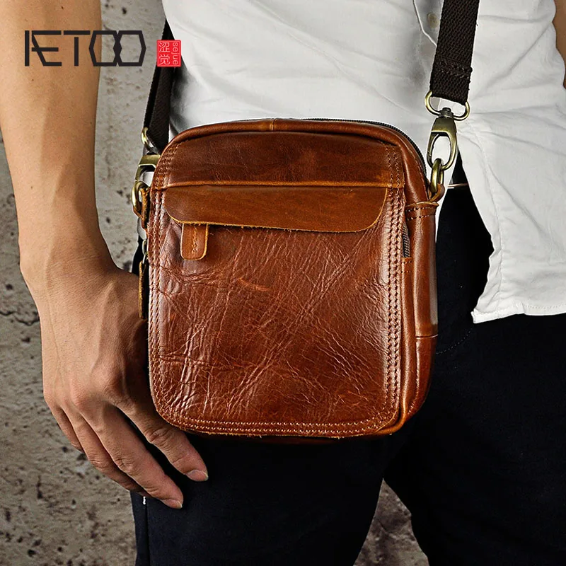 

AETOO Oil wax leather leather foreign trade retro men 8 inch travel small bag shoulder diagonal package