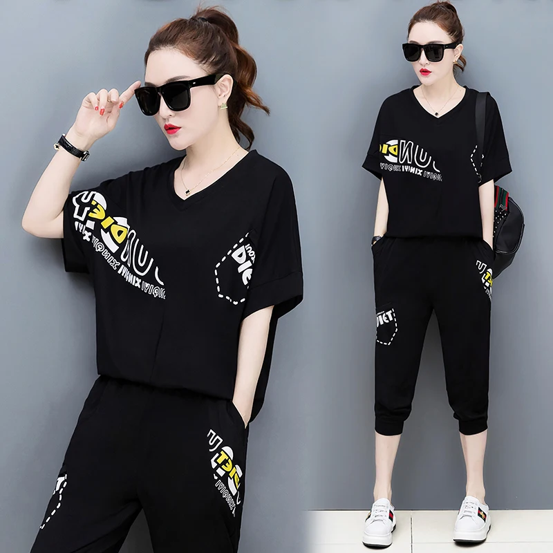 

Summer Women Two Piece Set Oversized Casual Loose V-Neck Print T-shirt And Cropped Pants Tracksuit Female 2019 New Clothing 4XL
