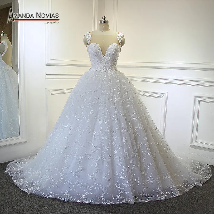 

2019 New Style Sexy Ball Gown Overlay Lace Wedding Dress With Flowers