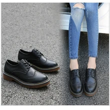 Весенние женские дизайнерские винтажные туфли из искусственной кожи на плоской подошве белые женские туфли-оксфорды на толстой подошве с круглым носком; большие размеры 34-43