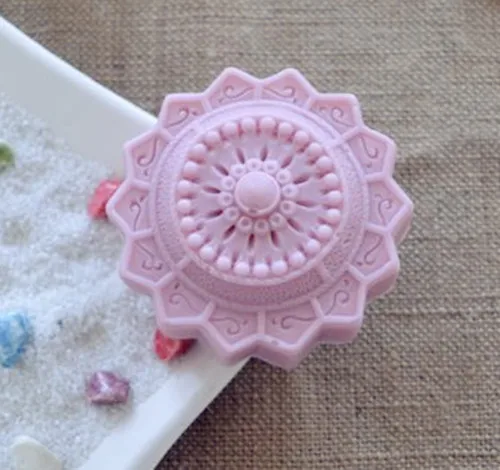 

wholesale!!1pcs Totems Style Three (R0017) Food Grade Silicone Handmade Soap Mold Crafts DIY Mould